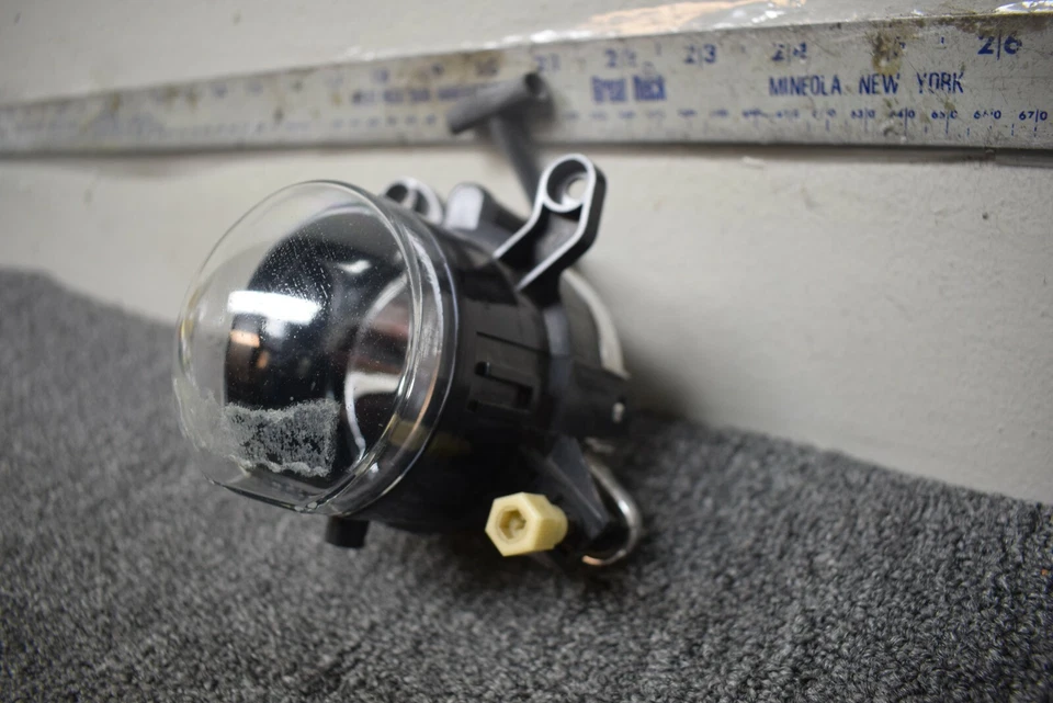 BMW 325CI 2001-2003 luz antiniebla OEM de fábrica Foto 3 de 4