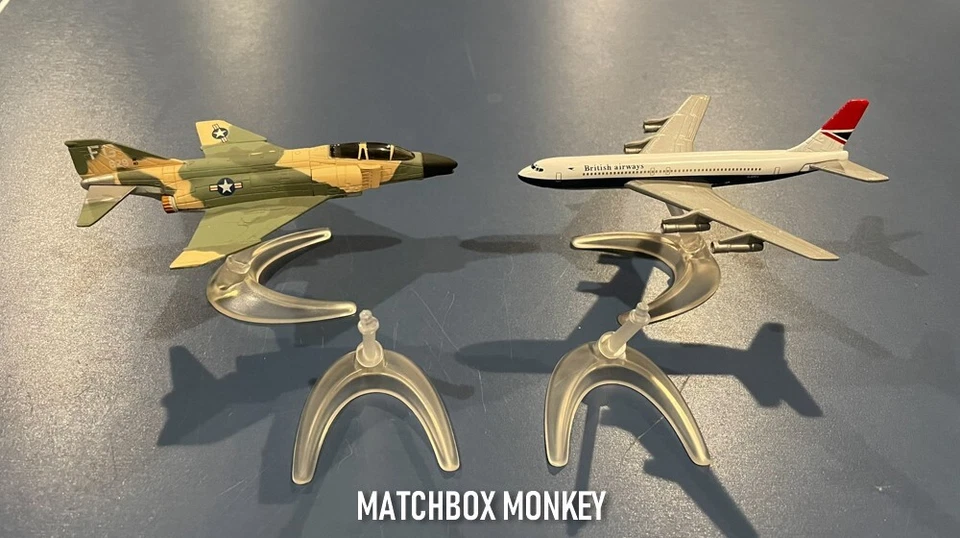 Paquete de 4 aviones modelo Corgi con soporte C para: Concorde P-51 F-14 F4 P-38 B-17 Foto 4 de 4