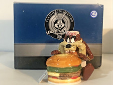 LOONEY TUNES TAZ EATING BURGER SALT  PEPPER SHAKERS MAGNETIC WESTLAND NEW