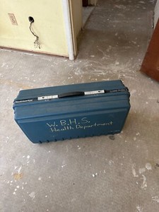 TRANSPORT CASE, SHIPPING, MOVING, TRAVEL, STORAGE 27" X 16" X 10" BLUE