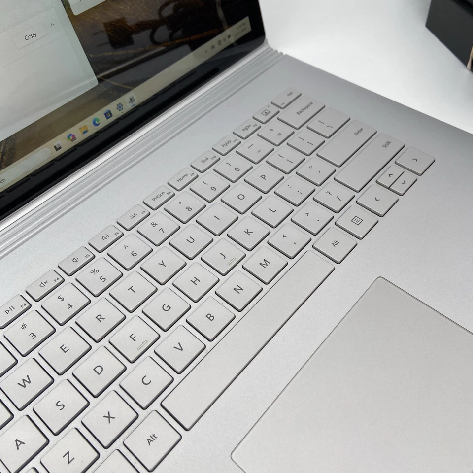 Microsoft Surface Book 2 1832 Touch i7-8650U 16GB RAM 1TB SSD GTX 1060 - W11P Foto 4 de 4