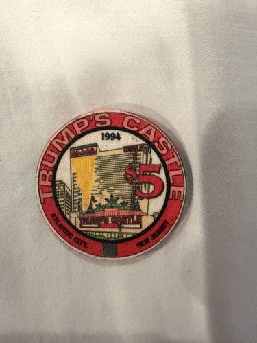 Trumps Castle Casino  1994 $5 Wizard Poker  Chip  Atlantic City New Jersey  Rare
