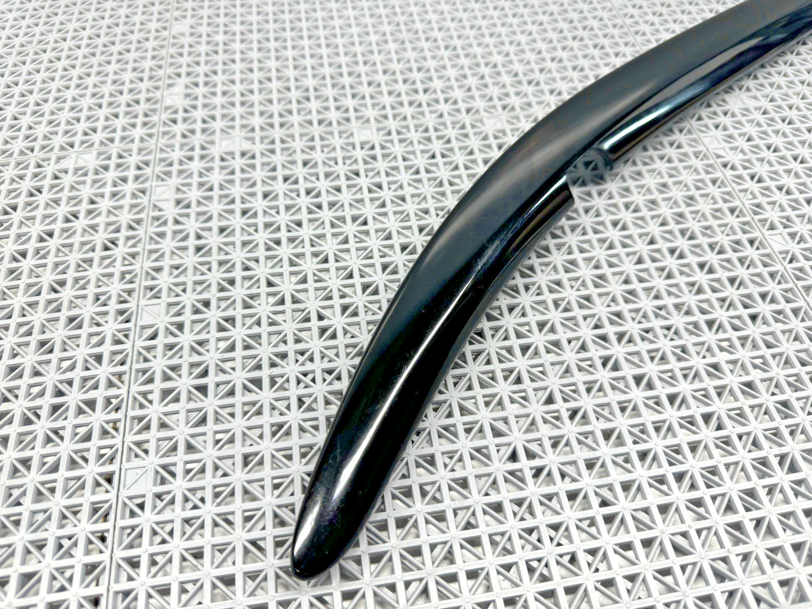 2008–2019 Maserati GranTurismo M145 RH Right Front Door Wood Trim 80335600