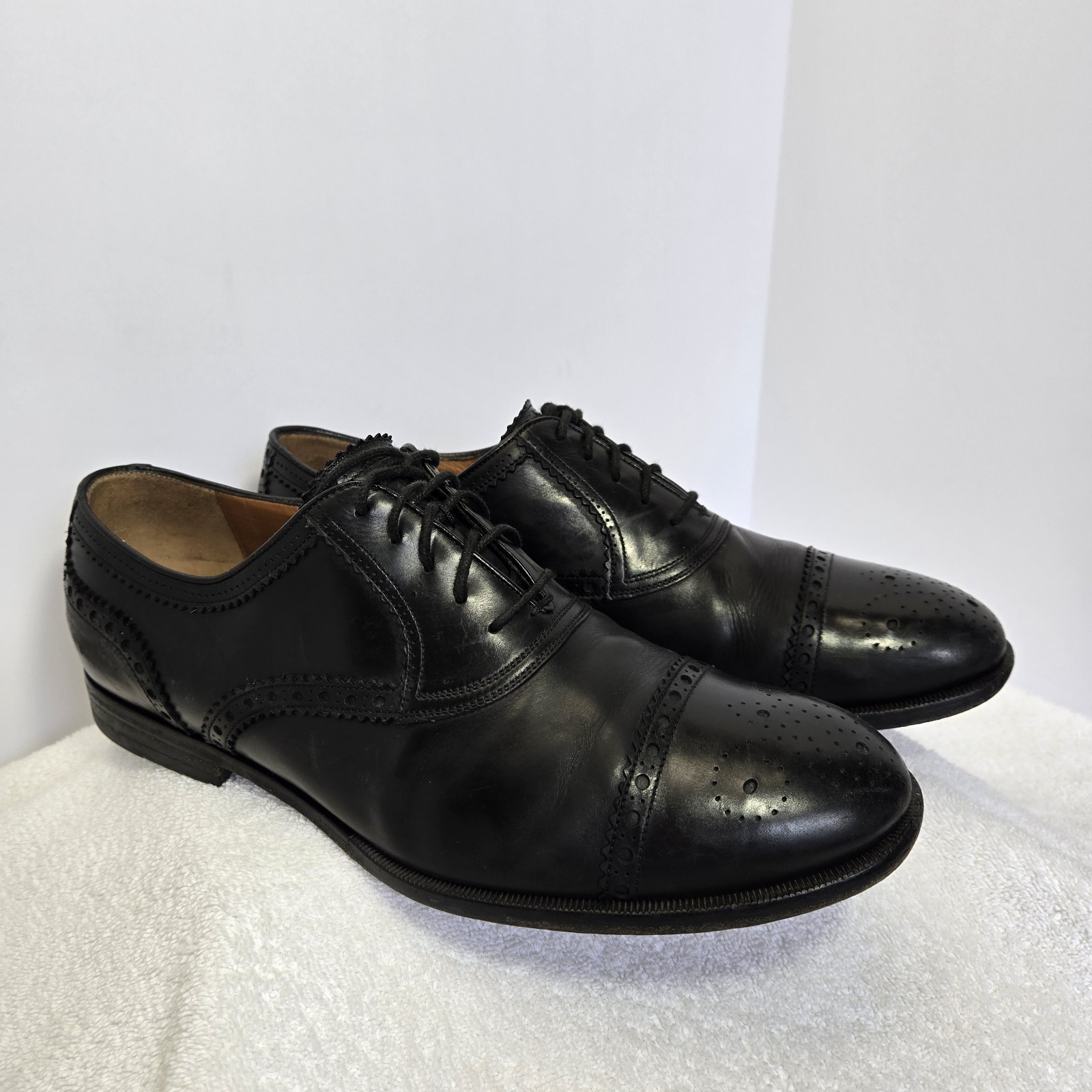 GUCCI Mens Size 9.5 Black Perforated Leather Oxford Cap Toe Lace Up Dress Shoes thumbnail 2