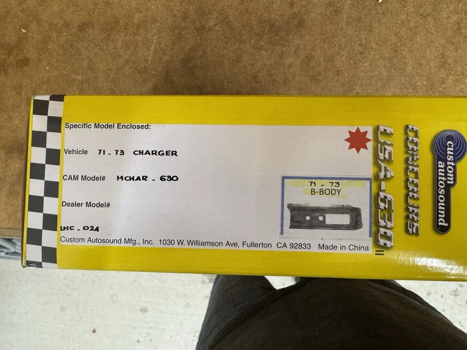 Cargador Mopar Dodge 630 1971 1972 1973 radio AM/FM USB auxiliar iPod Foto 4 de 4