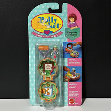 New in Package Vintage Polly Pocket 1991 - Pixie Camp Days Locket