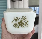 Vintage 1970s Pyrex Spring Blossom Crazy Daisy 501 B 1 1/2 Cup Refrigerator Dish