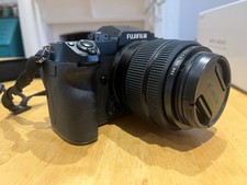 Fujifilm GFX 50S II + GF35-70mm Lens Kit - A+ Condition, 1500 Shutter, Boxed