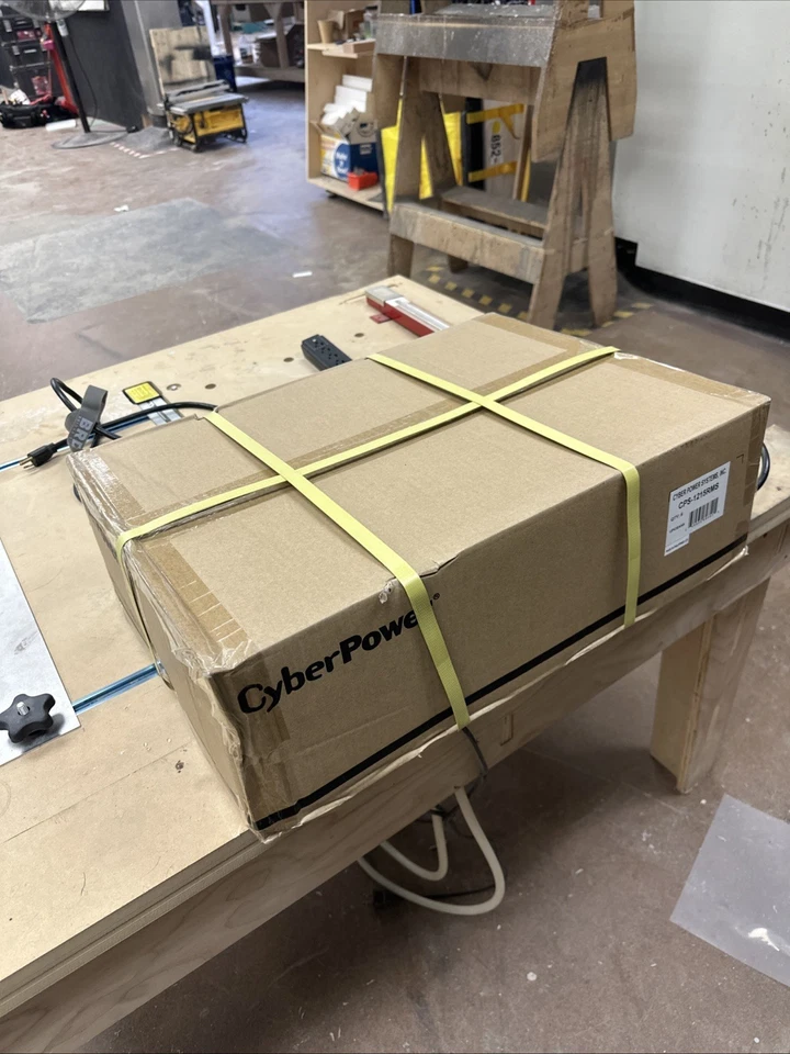 Case Of 6 - CyberPower CPS-1215RM Rackmount - Black - Image 3 of 4