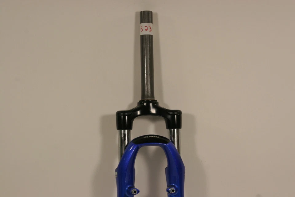 Horquilla de suspensión SR Suntour Breezer CR9v 700c 1 1/8x200 mm sin rosca QR FK67 Foto 2 de 3