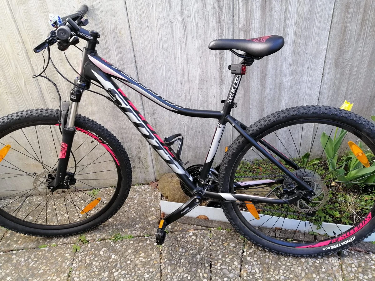 fahrrad nummernschild kaufen für Radrennen – Nummernschild für Radrennen, Nummernschildhalter für Mountainbike-Rennen Color:Gloss Obsidian / Satin Silver Dust Frost Cube Stereo Hybrid 120 Gazelle Avignon