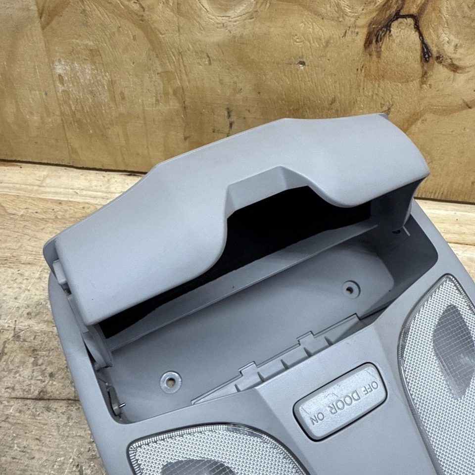 2011-2014 Hyundai Sonata Dome Light Sunglasses Holder Gray - Image 4 of 4