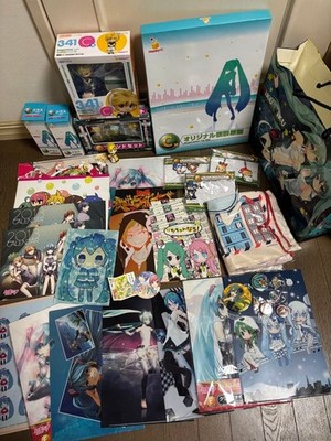 Hatsune Miku Collectible Character Goods Preowned Slight Wear Fully Functional