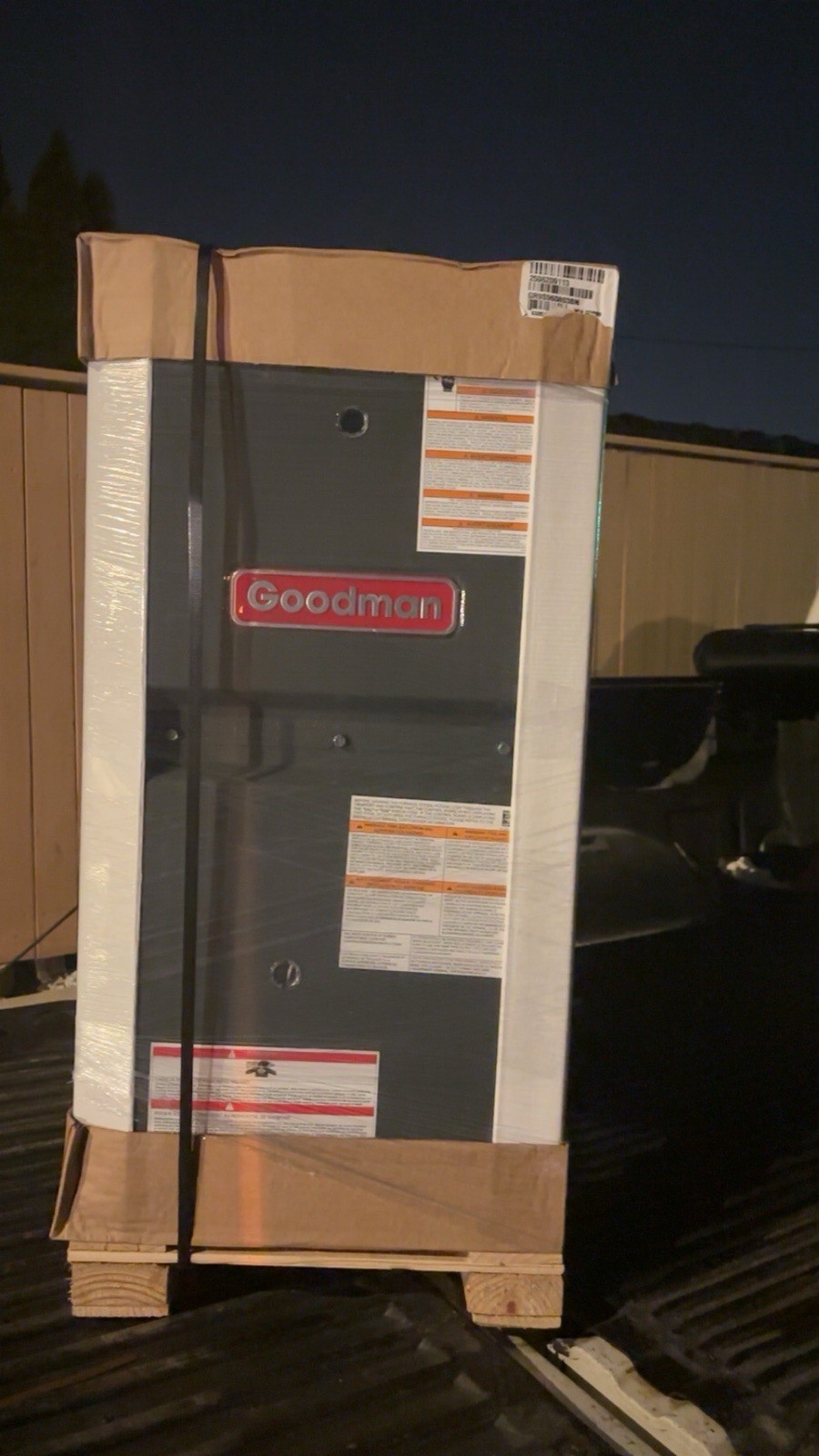 Goodman 80K BTU 96% AFUE Upflow Gas Furnace GR9S960803BN