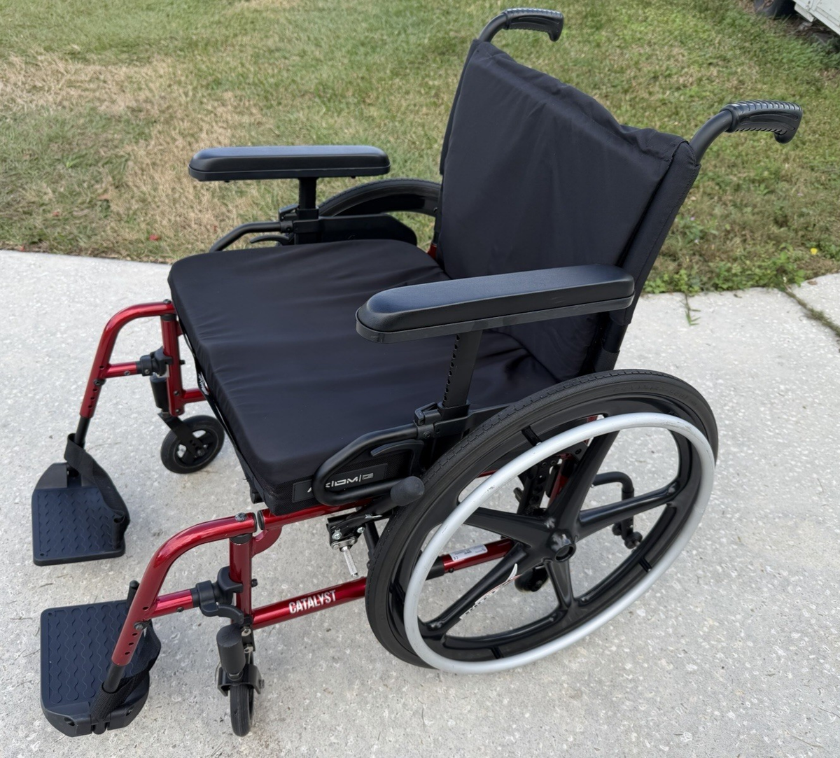【希少・入手困難】Mogyoróssy Gyula 4/4 チェロ　 ハンガリー Catalyst 5X Ki Mobility Folding Wheelchair Xcore Mag Wheels 22x19