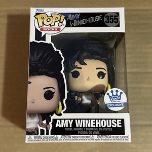 Funko Pop! Amy Winehouse Vinyl Figure – Includes Pop Protector Case, Music Collection - View #10