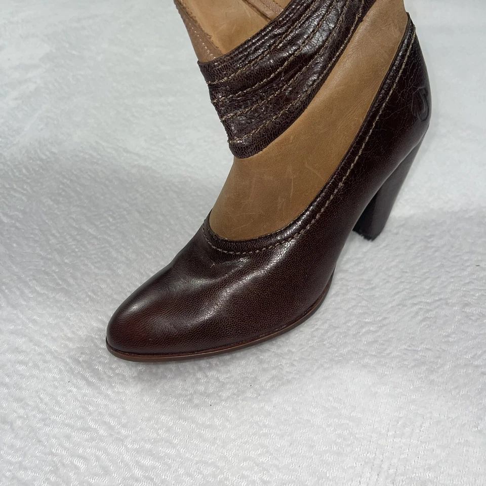 Botas True Religion Dos Tonos Cuero Marrón Cremallera Hasta la Rodilla Moda Talla 6.5 M. Foto 2 de 4