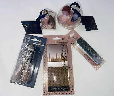 JAPONESQUE Mini Bundle 5 Piece Set. 2 Sponges, Mini Lash Curly, Buffer And Files