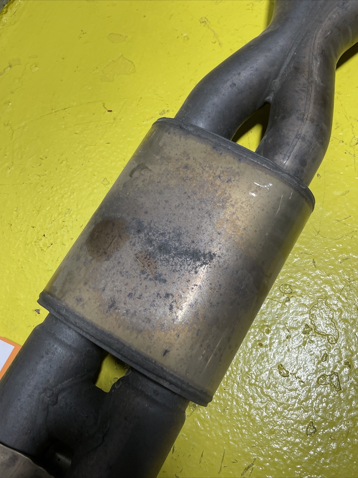 OEM 2017-2020 Maserati Levante Exhaust System Center RESONATOR Pipe 670009469