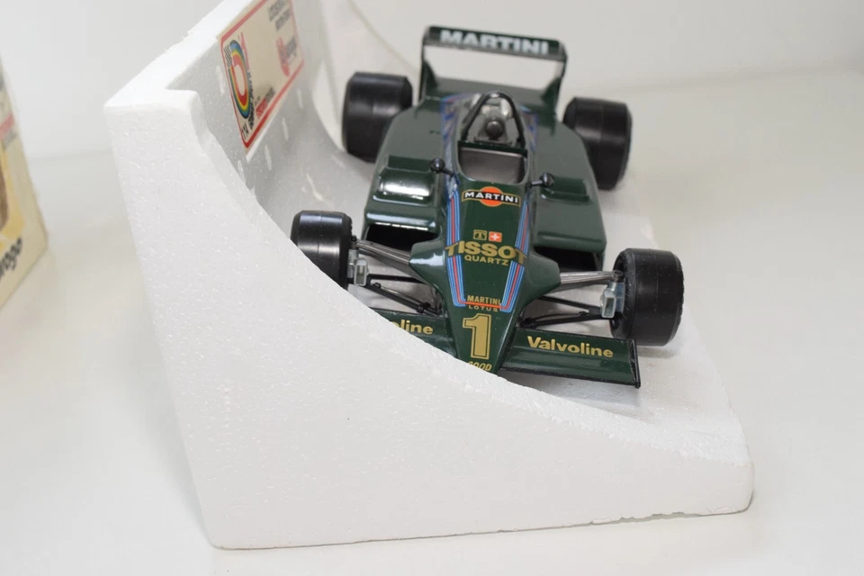 A61 1:14 BBURAGO BURAGO 2105 LOTUS MK4/79 FORMULA 1 RACING CAR MARTINI TISSOT MB - Immagine 3 di 4