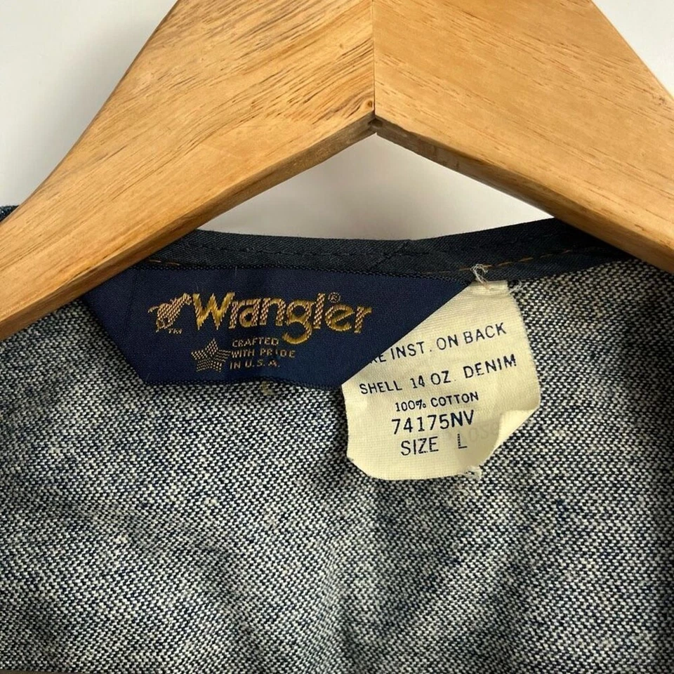 VINTAGE Wrangler Unlined Denim Button-Up V-Neck Vest Blue Mens Large Made In USA - Image 3 of 4