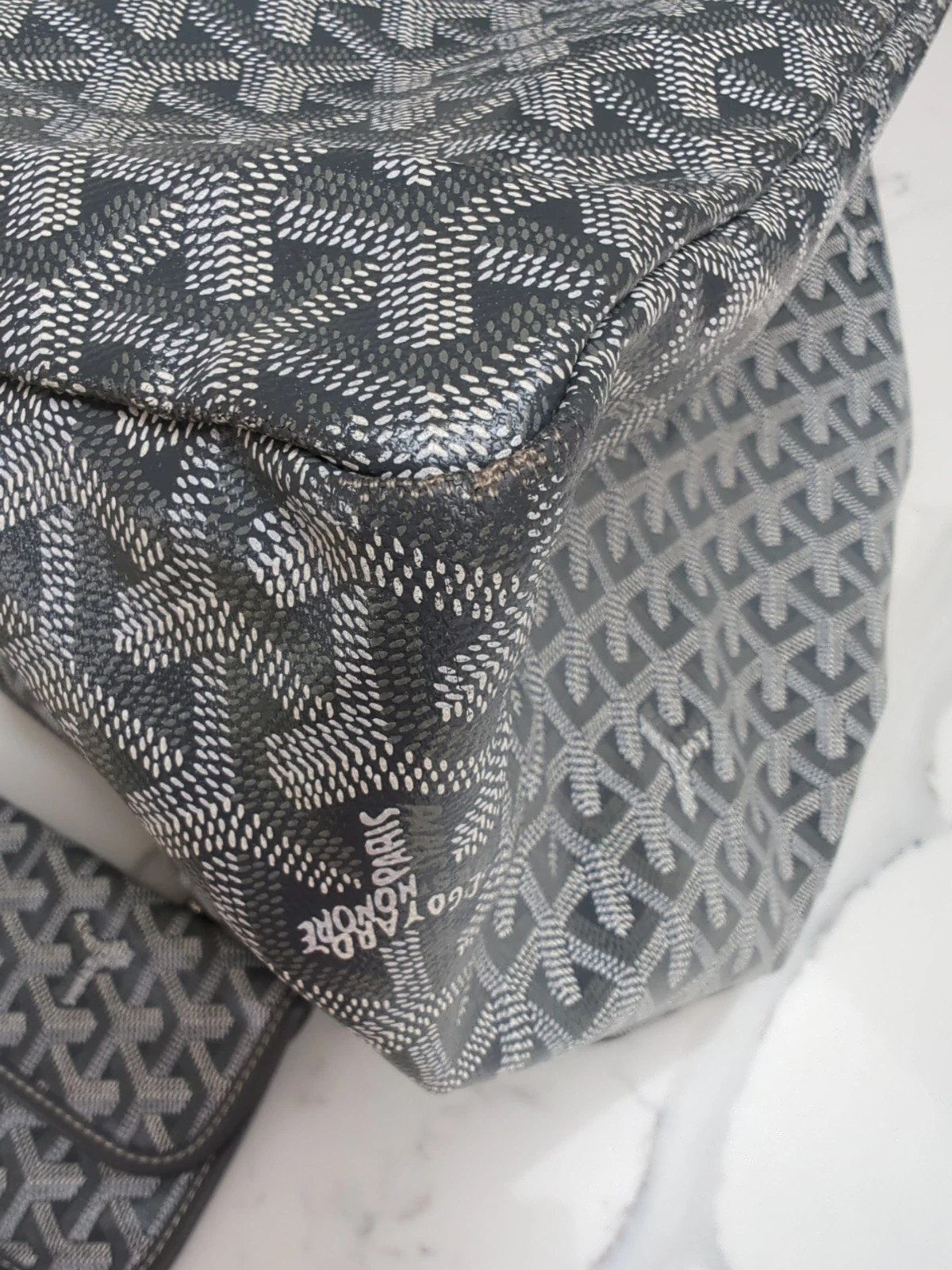 GOYARD Saint Louis PM borsa tote in pelle spina di pesce grigio argento ferramenta