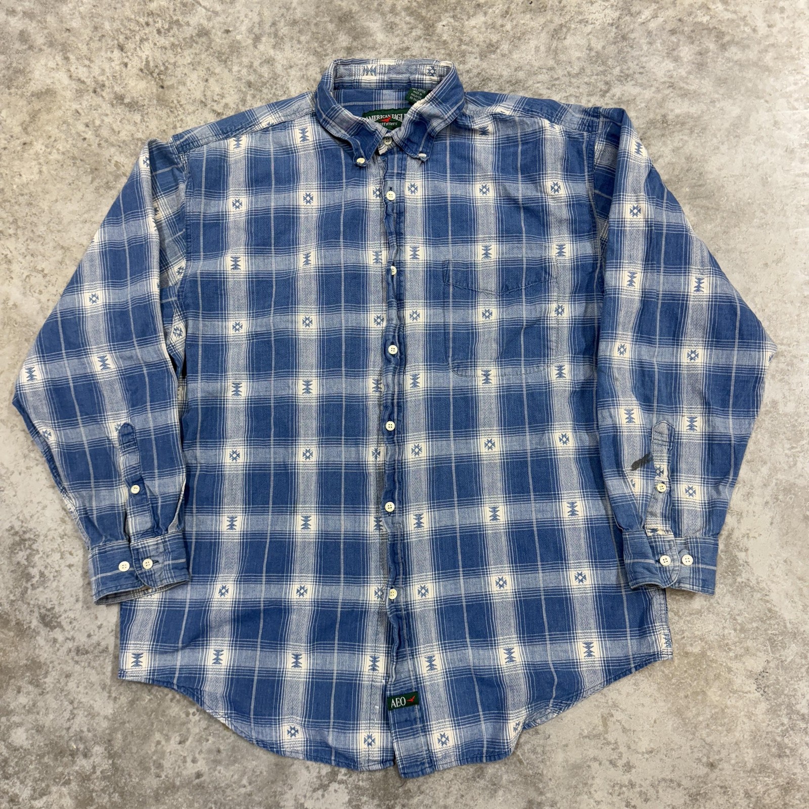 American Eagle Outfitters Shirt Mens Large Plaid Aztec Long Sleeve Button Down