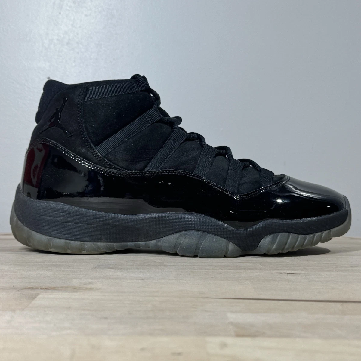Jordan 11 Retro Cap and Gown 2018 for Sale | Authenticity