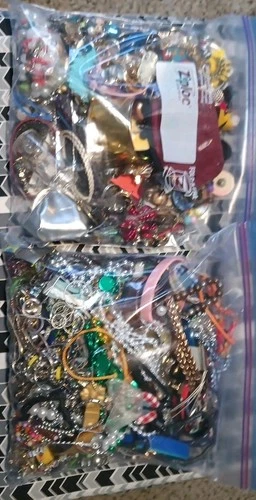 Vintage Costume Jewelry DYI Junk/ Scrap/Broke /Crafts/ Repurpose/ Etc. 7LBS
