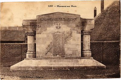 AK Liez Monument aux Morts (201927)