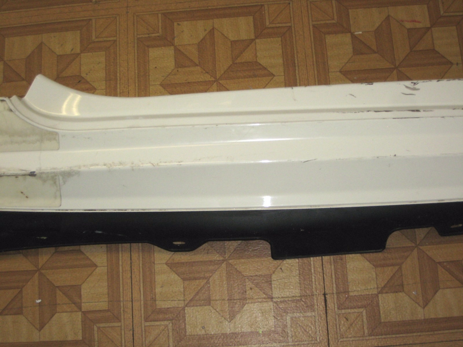 2008-2012 Maserati GranTurismo Gran Turismo RIGHT SKIRT ROCKER PANEL MOLDING OEM