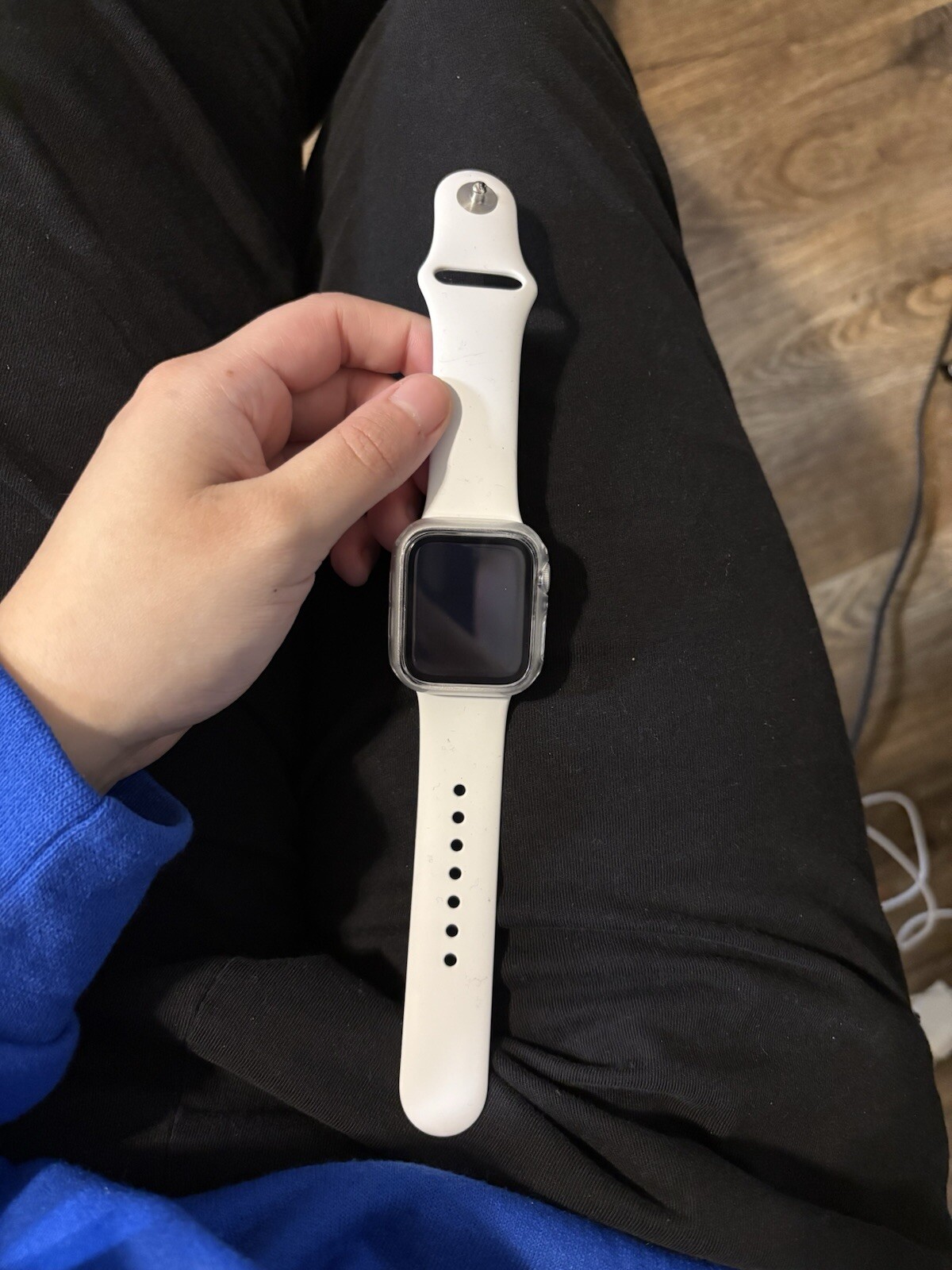 Apple Watch SE 40mm GPS Smartwatch 2022 Model  -image