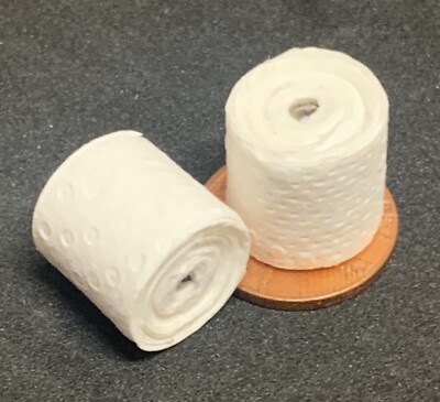 Puppenhaus 2 Toilettenpapierrollen Maßstab 1:12 Badezimmer Miniatur Zubehör Tumdee