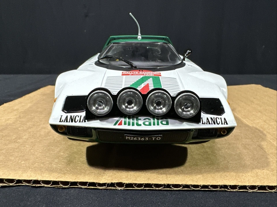Sun Star 1/18 Scale 1975 Lancia Stratos HF San Remo Rally Diecast Car #11 - Image 3 of 4