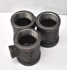 Lot of 3 Malleable Iron Threaded Tee Fittings 1-1/2" x 1-1/2" x 1/2"  300 PSI