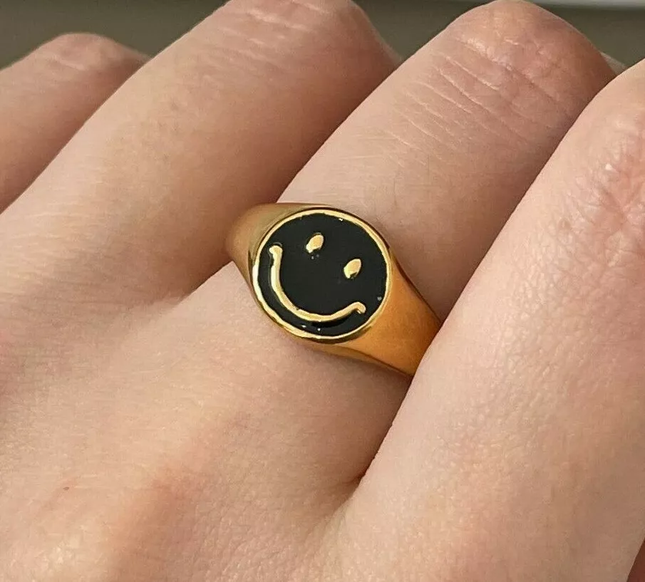 Gold happy face online ring