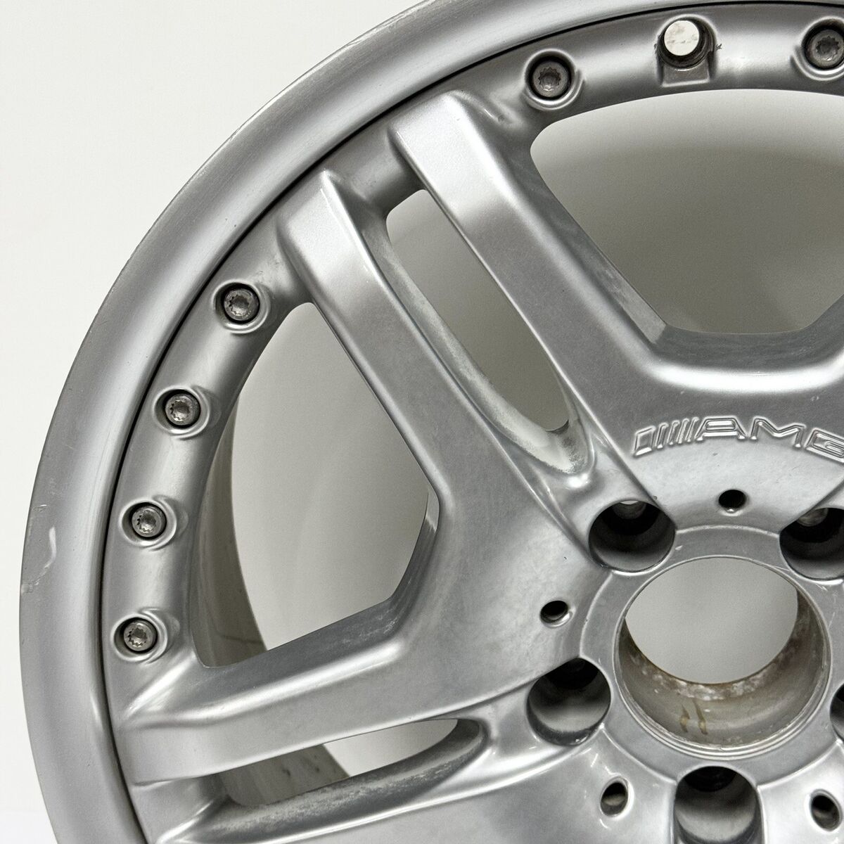 R171 MERCEDES 2005-2010 OEM SLK55 AMG Rear Wheel Rim 8.5 R171 MERCEDES 2005-2010 OEM SLK55 AMG Rear Wheel Rim 8.5