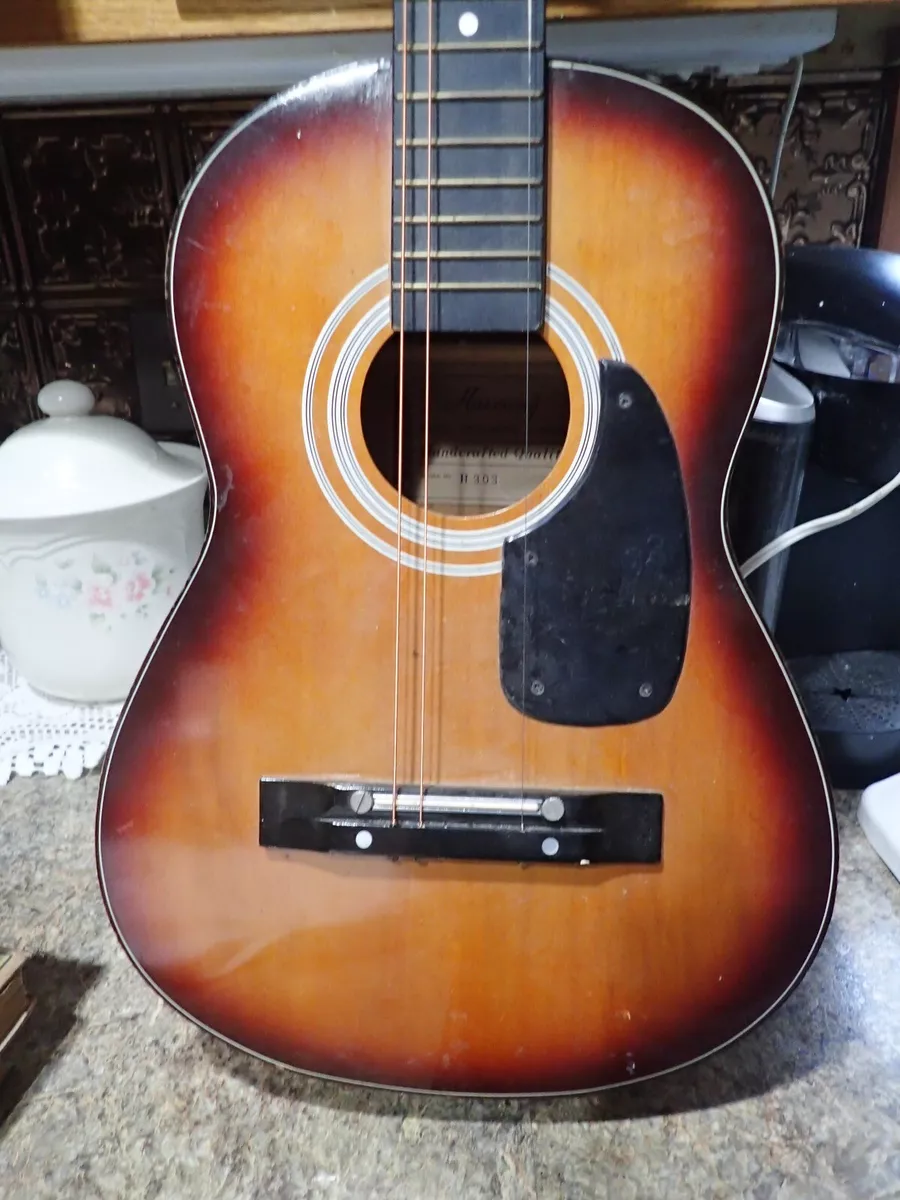 Vintage Harmony H303 Acoustic Guitar 33 34