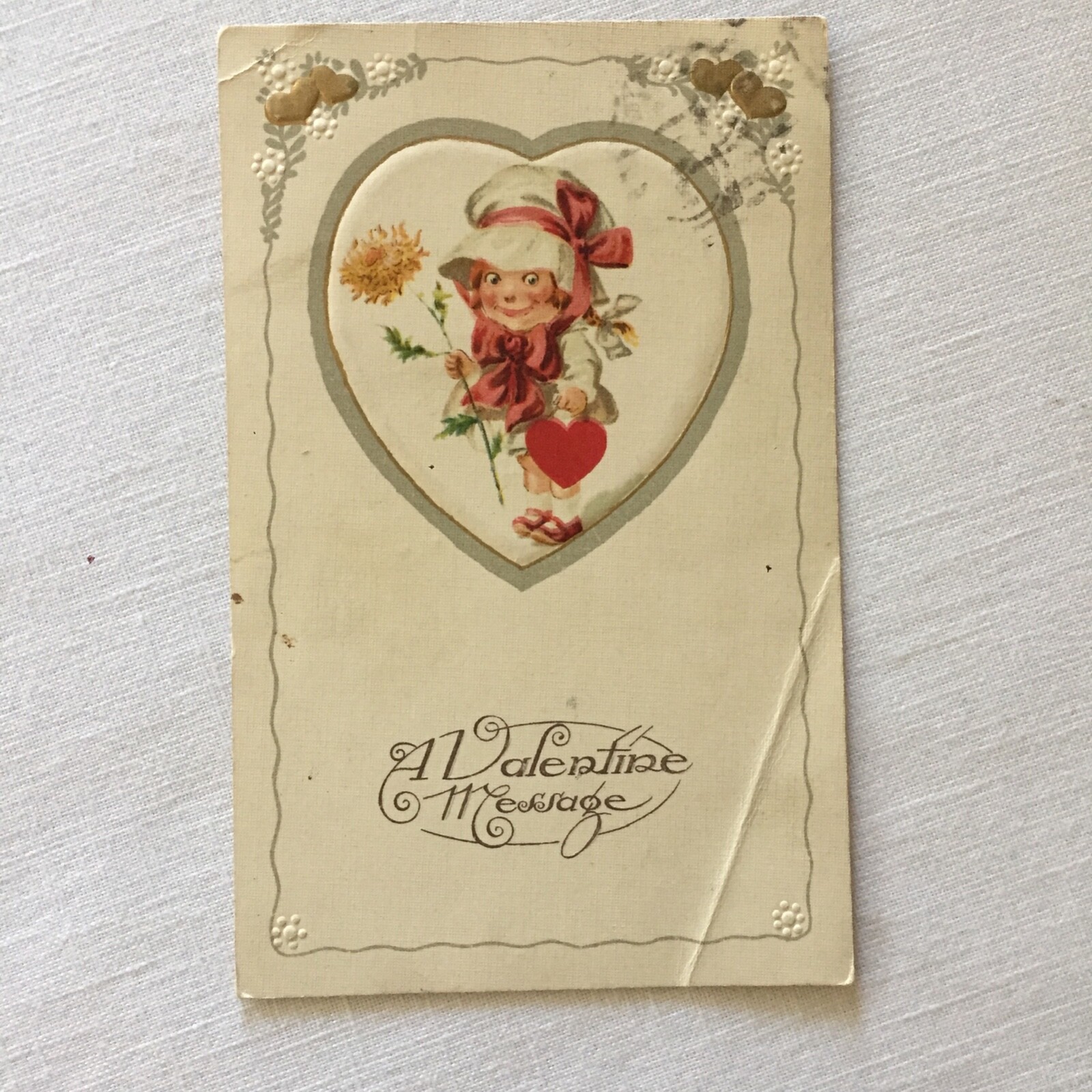A Valentine Message Winsch Back Little Girl in a Heart Gold Hearts Germany PC