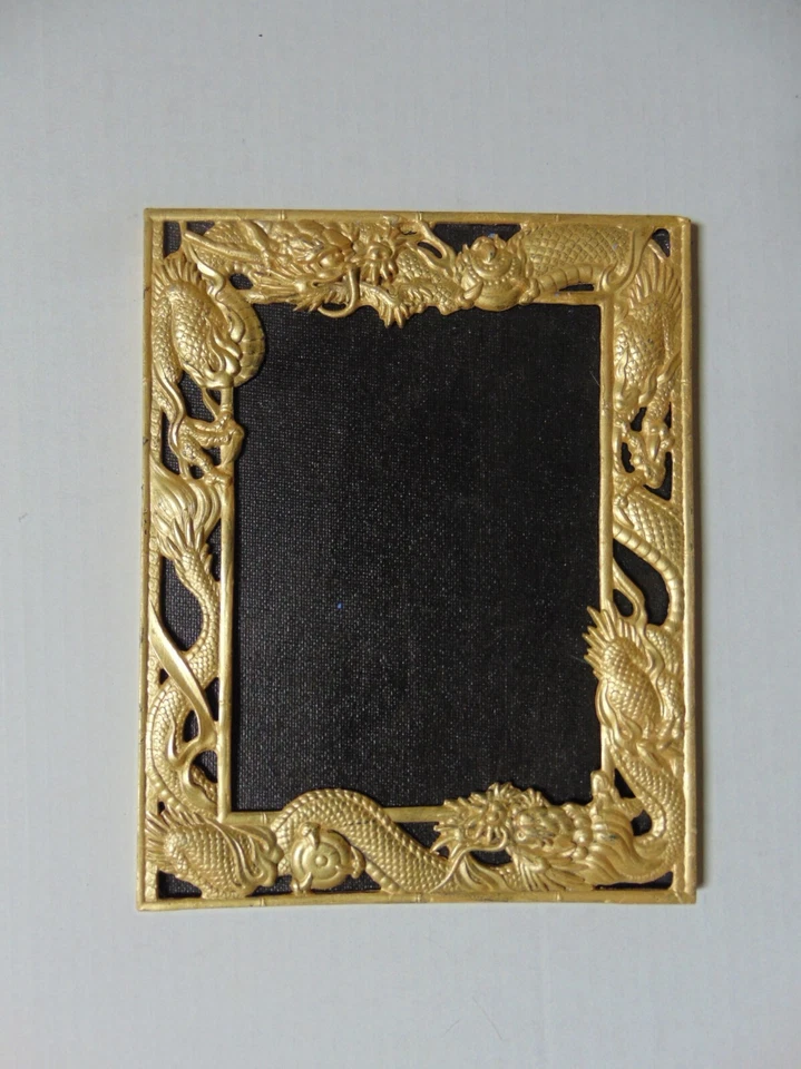 ANTIQUE JAPANESE GILDED DRAGONS PHOTO FRAME - Image 3 of 4