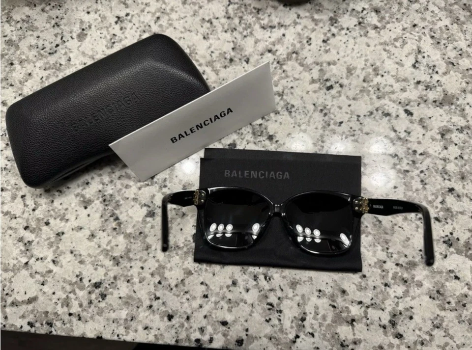 Balenciaga Dynasty Women's Square Sunglasses Case, Cloth, Box - Image 3 of 4