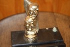 Vintage 1965 Delta Psi Omega Dramatic Workshop Festival Trophy - Theatre Masks — photo 4