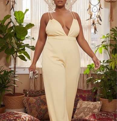 PRETTY LITTLE THING PLUS STRAPPY CROSS BACK DETAIL WIDE LEG JUMPSUIT SIZE 22 US