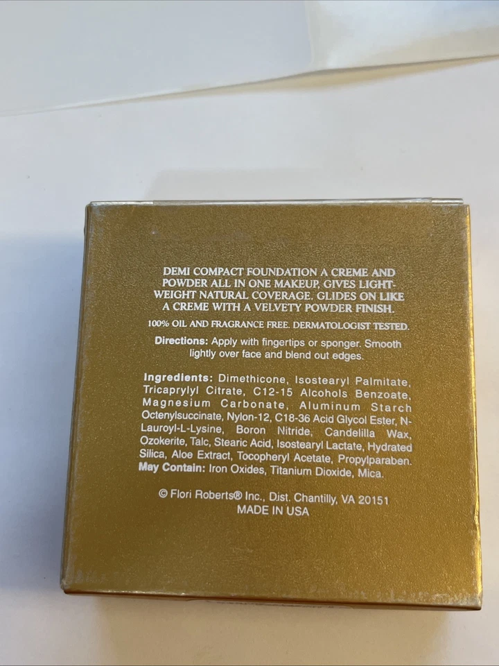 Base en crema a polvo Flori Roberts, hidrocompacta, Demi Sand. Nuevo en caja Foto 3 de 4