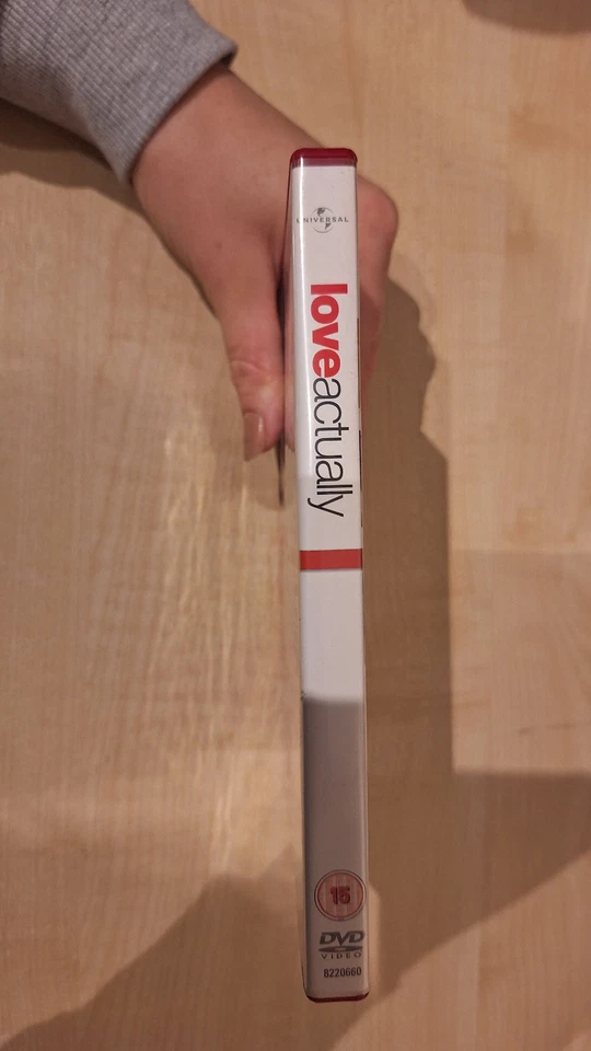 Love Actually (DVD, 2005) the ultimate romantic comedy - Image 3 of 4