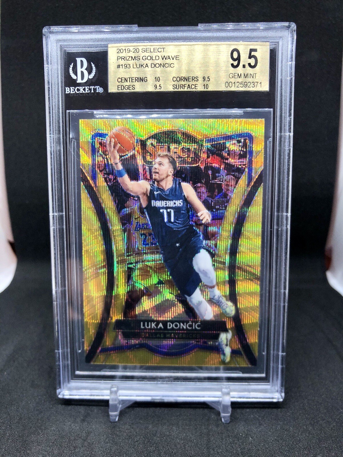 2019-20 Panini Select Gold Wave Premier Luka Doncic BGS 9.5 GEM+ w/ DUAL 10s