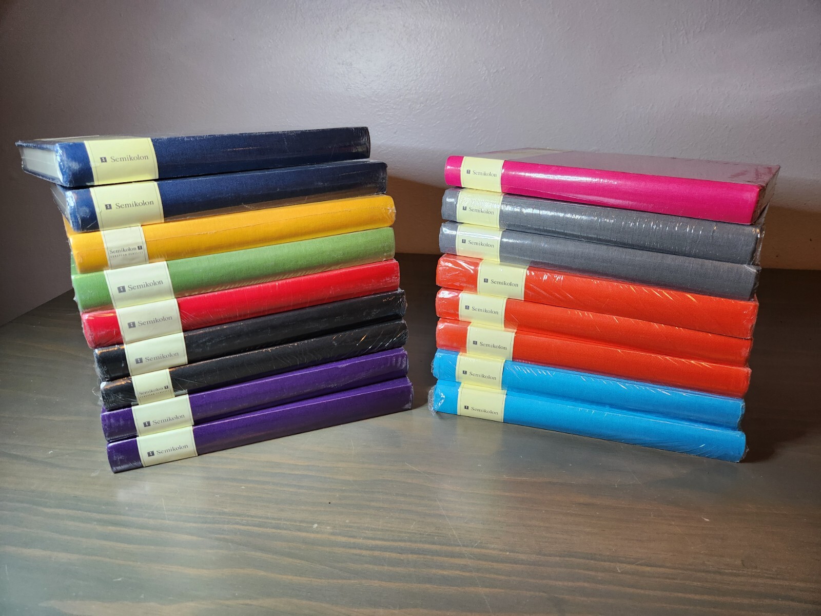 Semikolon A4 Hardcover Notebook Sketchbook Journal 200/400 Pages in Red-image