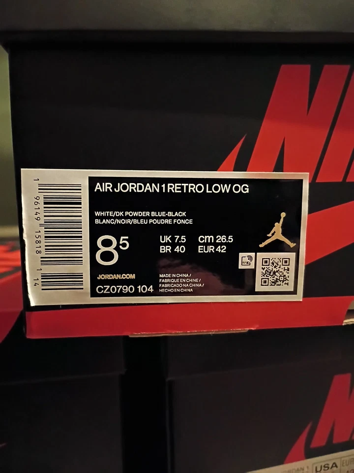 Talla 8.5 - Air Jordan 1 Retro OG Bajo UNC Foto 2 de 4