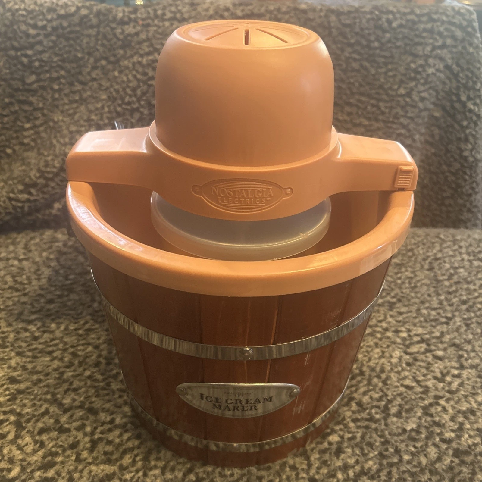 Nostalgia Electrics 4 quart Electric Wooden Ice Cream Maker ICMP200WD