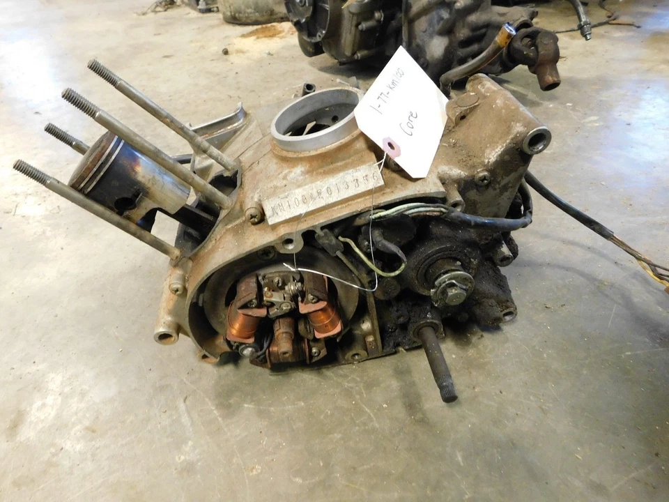 Kawasaki KM100 1977 extremo inferior - núcleo Foto 2 de 3